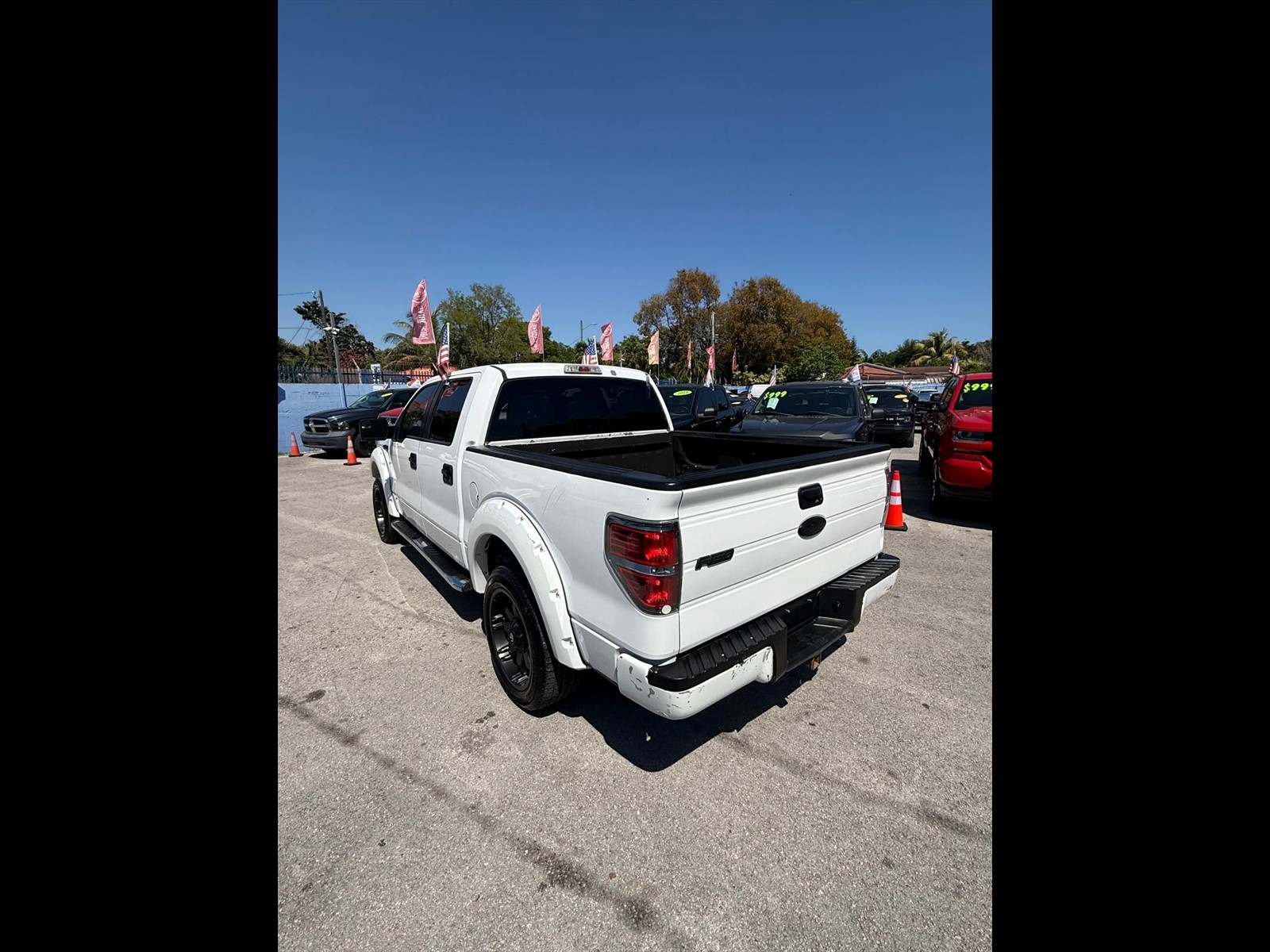 2011 FORD F-150 in Miami, FL