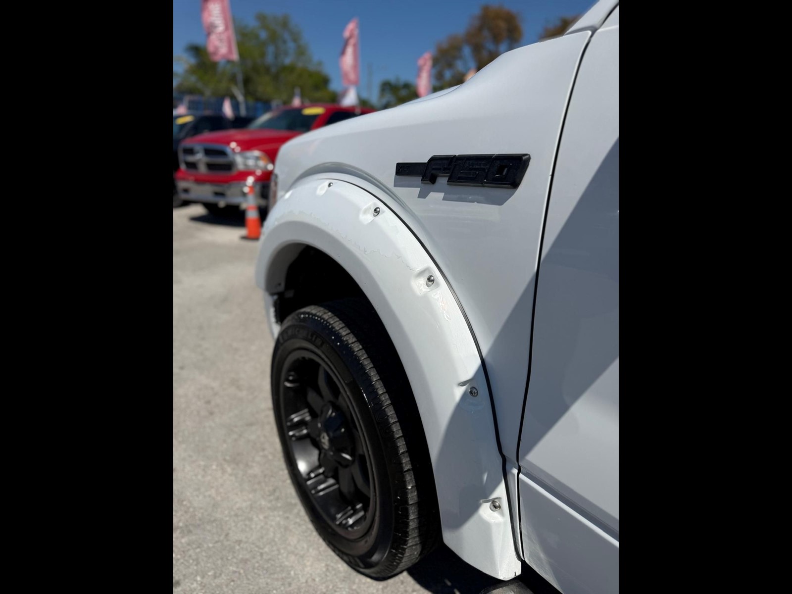 2011 FORD F-150 in Miami, FL