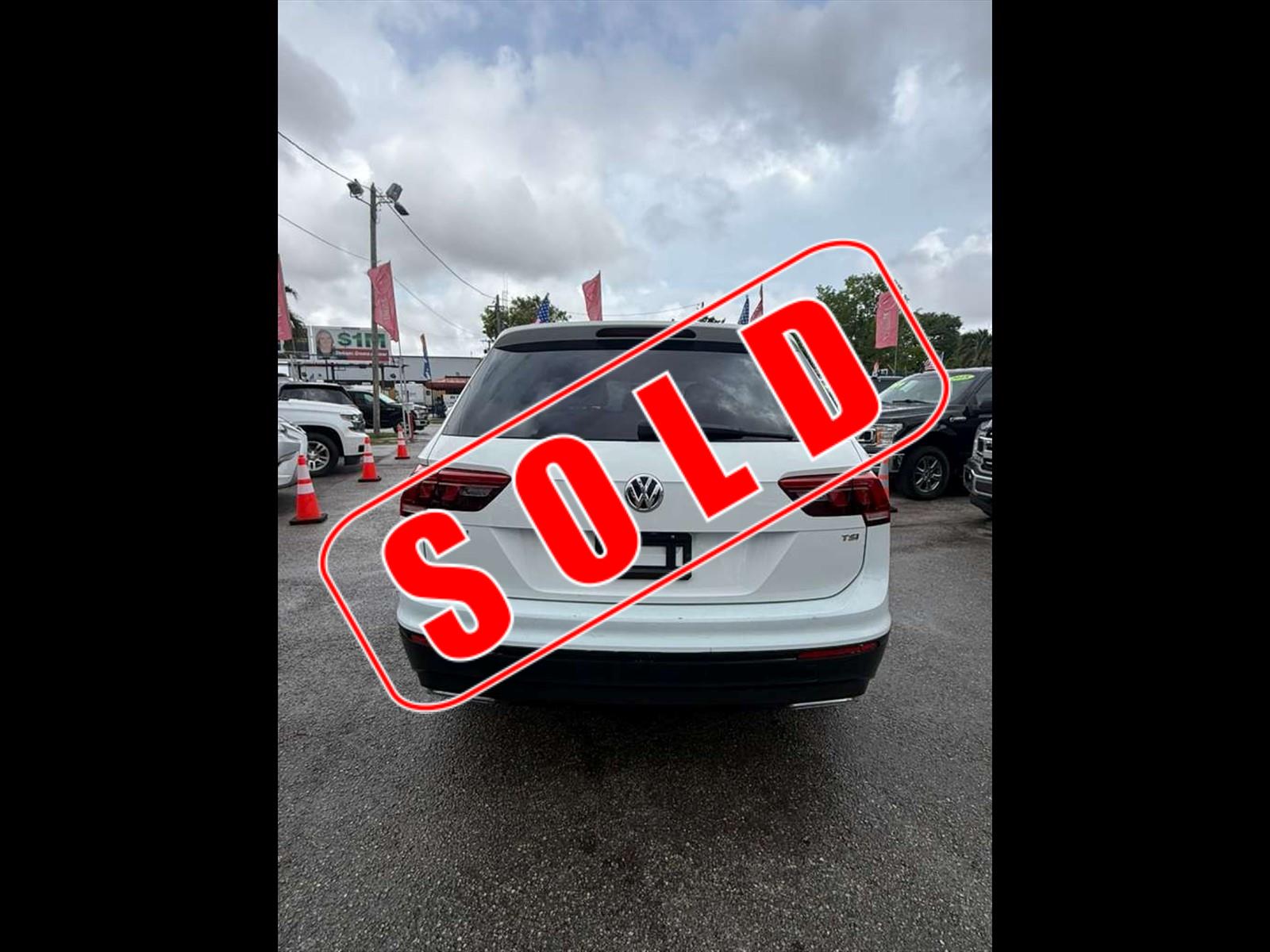 2018 VOLKSWAGEN Tiguan in Miami, FL