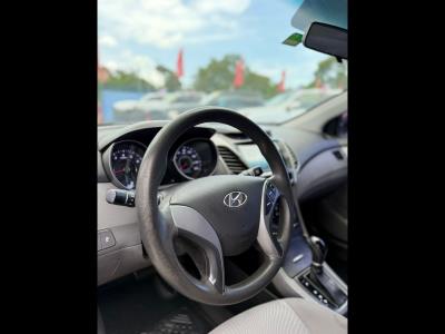 2016 HYUNDAI Elantra in Miami, FL