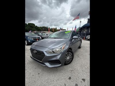 2018 HYUNDAI Accent SE and SEL