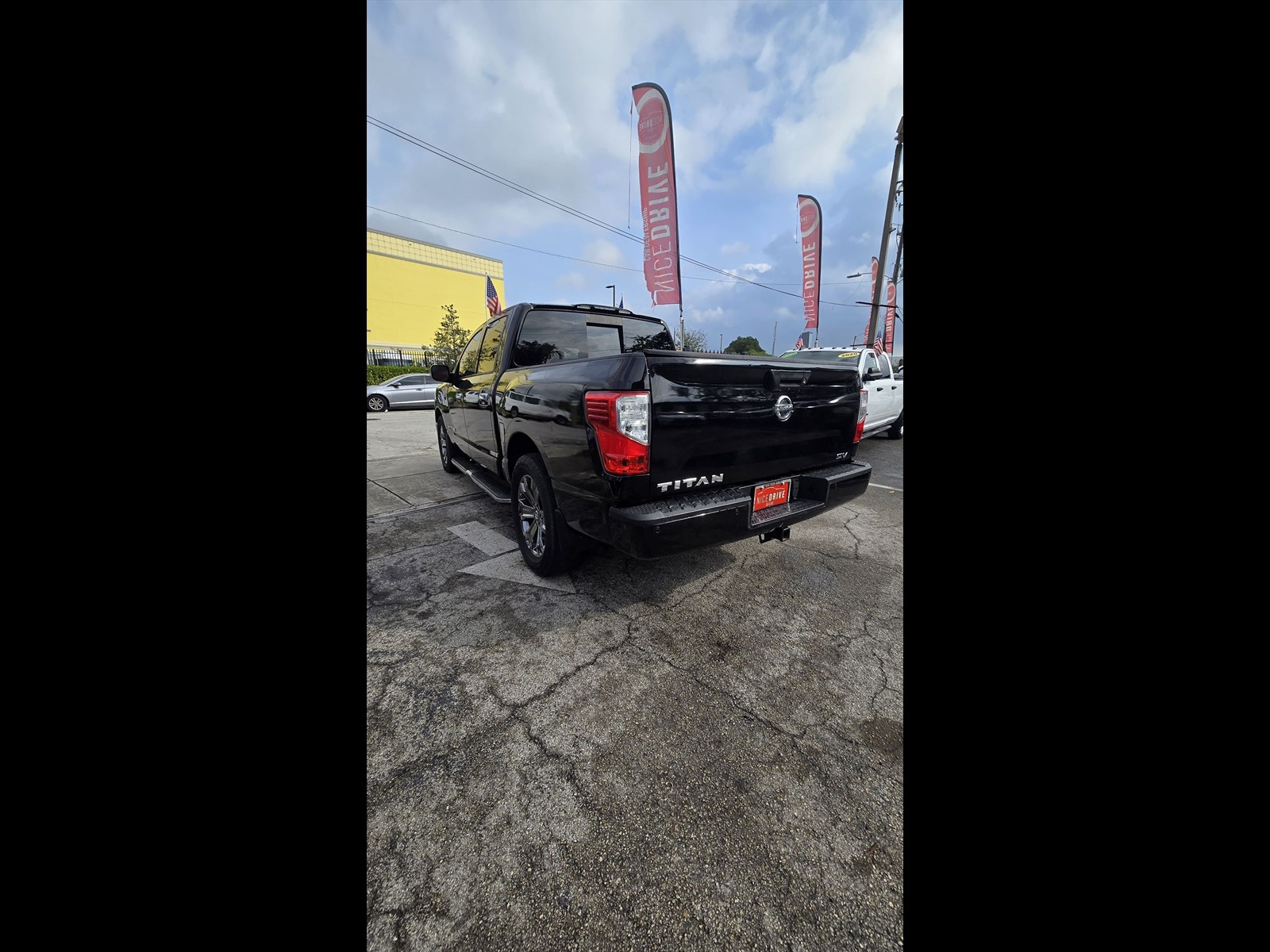 2017 NISSAN Titan in miami, FL