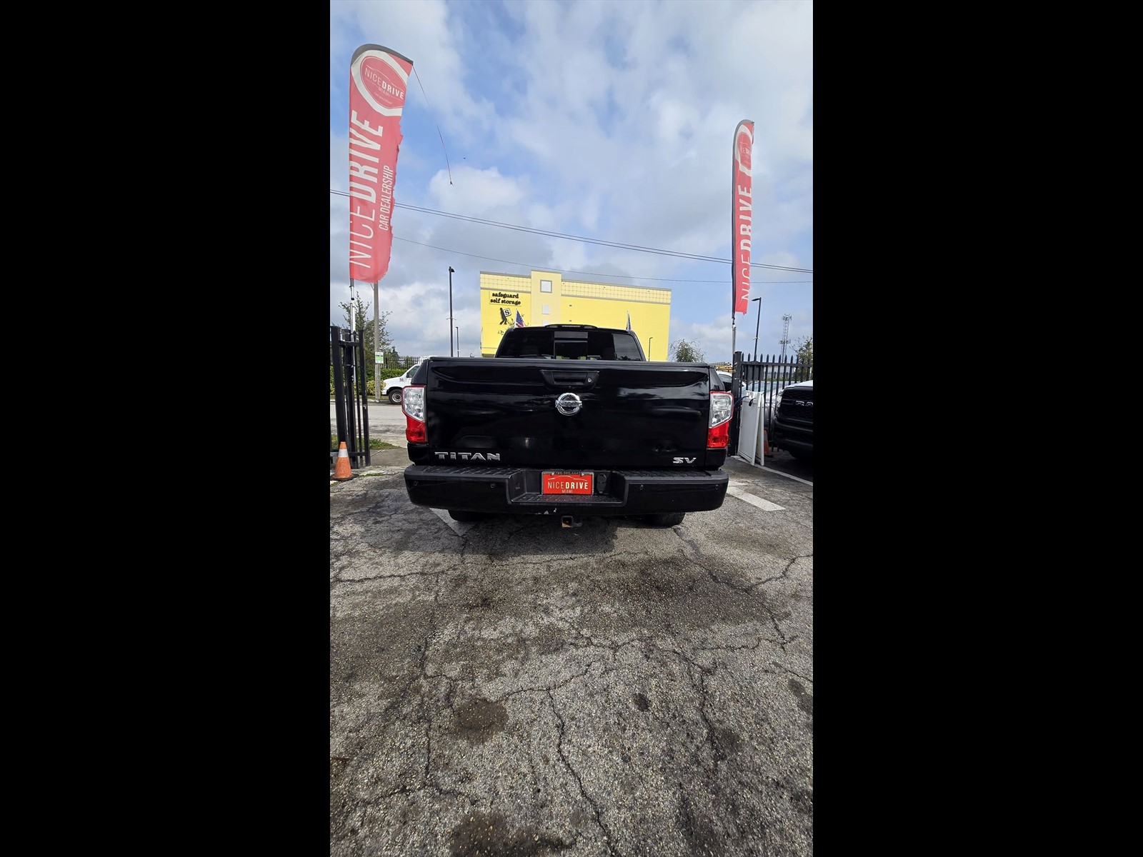 2017 NISSAN Titan in miami, FL