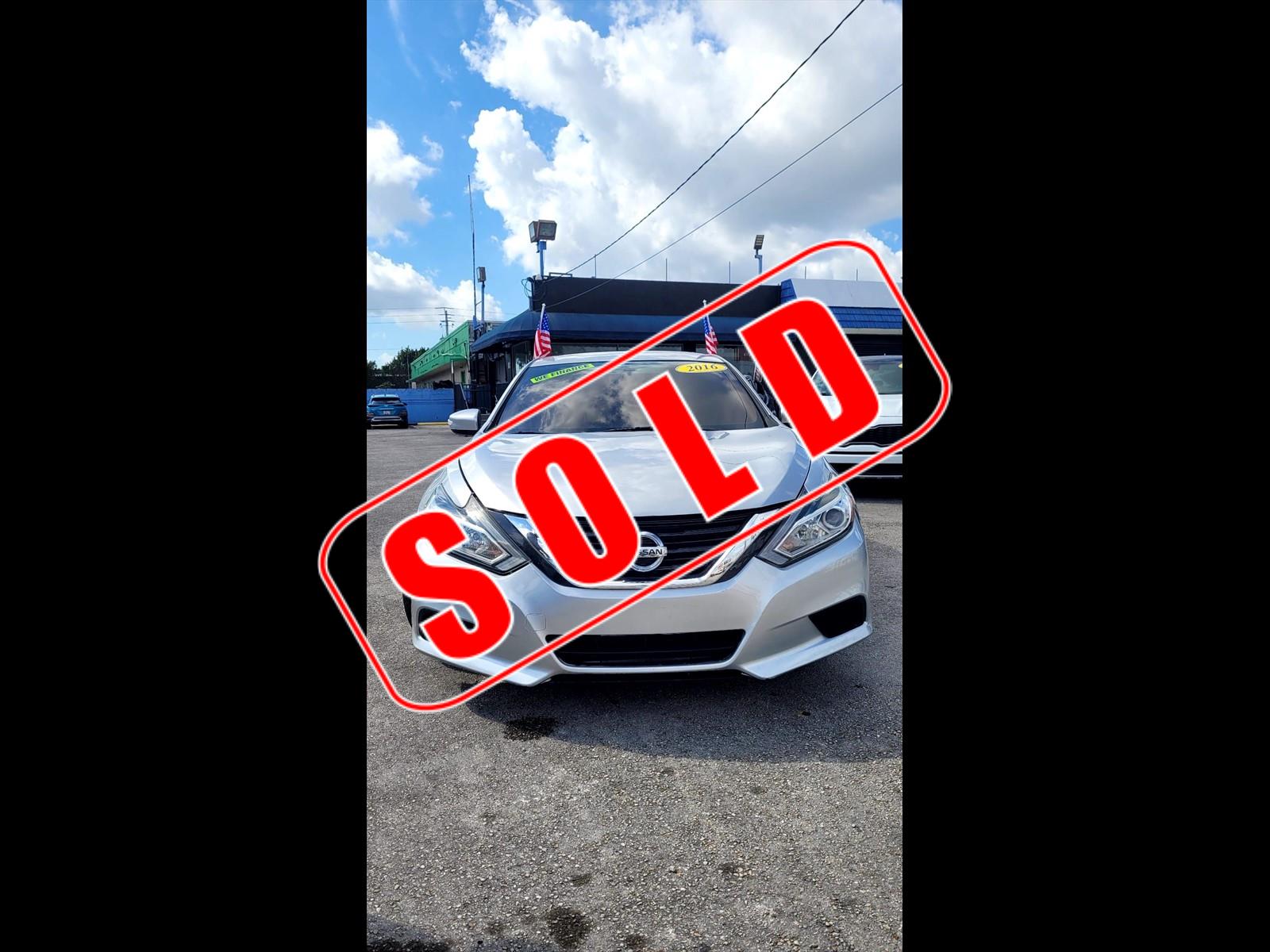 2016 Nissan Altima in Miami, FL