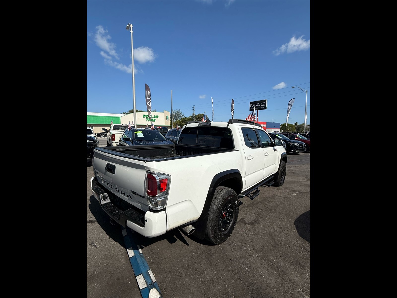 2019 TOYOTA Tacoma in Miami, FL