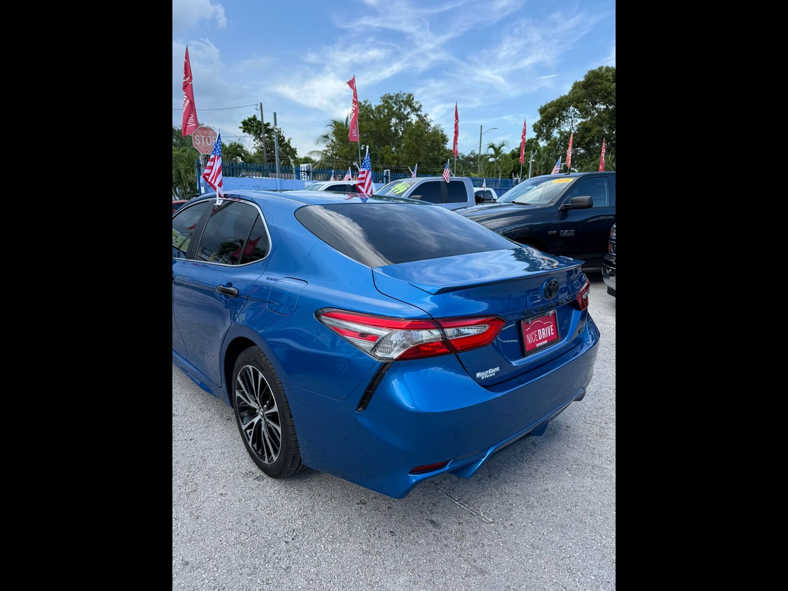 2018 TOYOTA Camry in Miami, FL