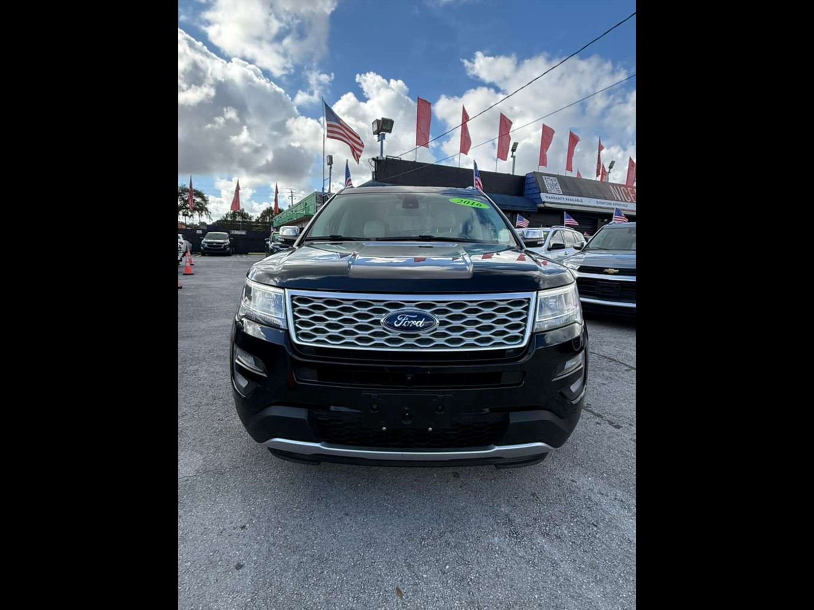 2017 FORD Explorer in Miami, FL