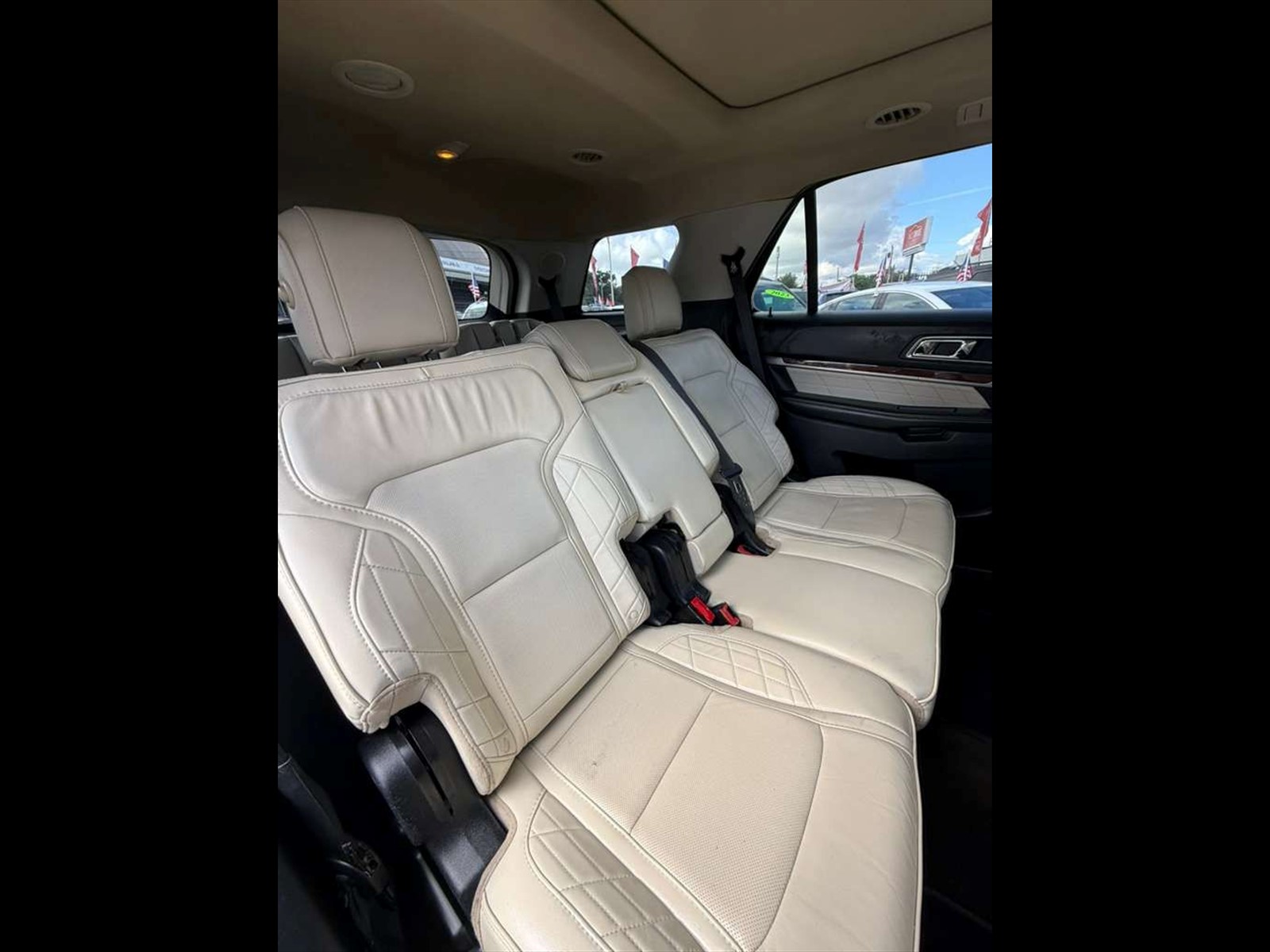 2017 FORD Explorer in Miami, FL