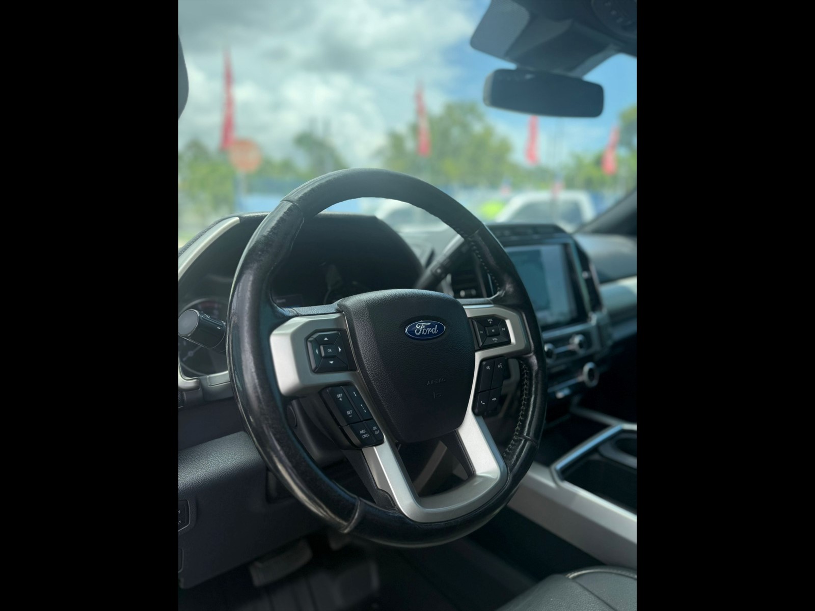 2022 FORD F-250 in Miami, FL