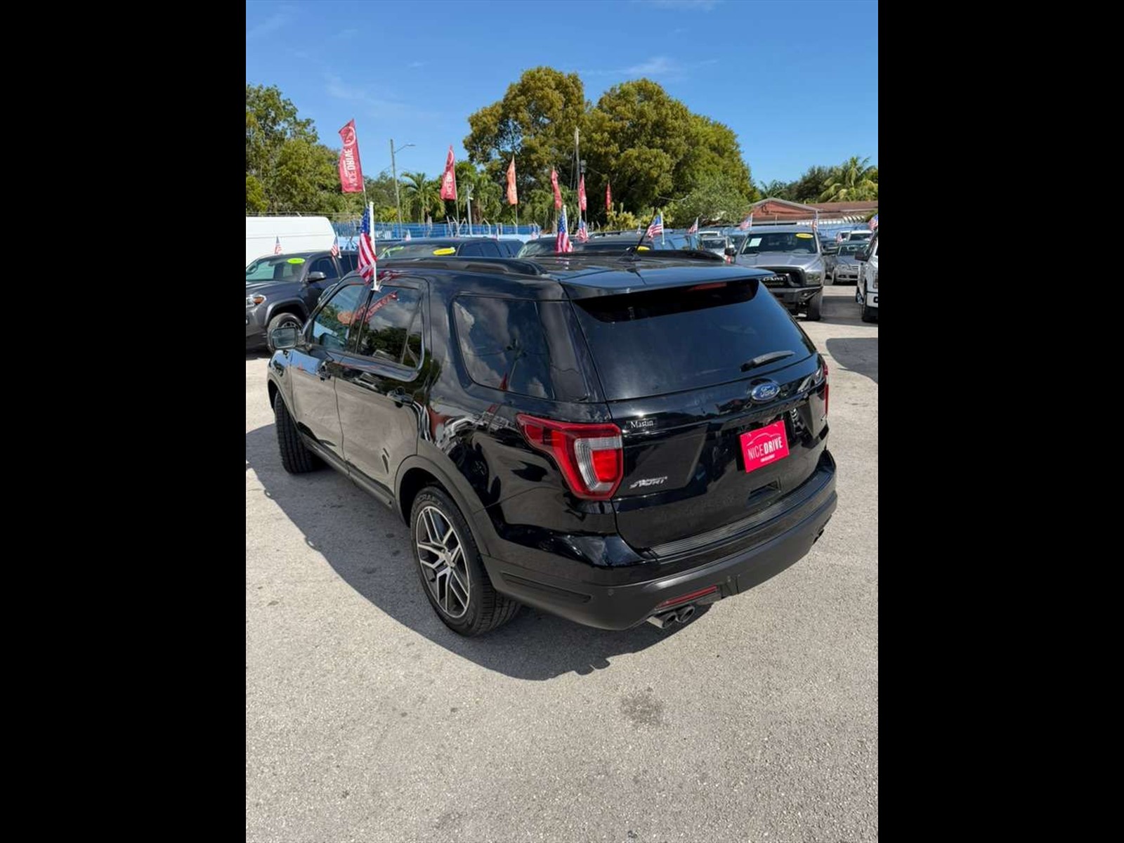 2018 FORD Explorer in Miami, FL