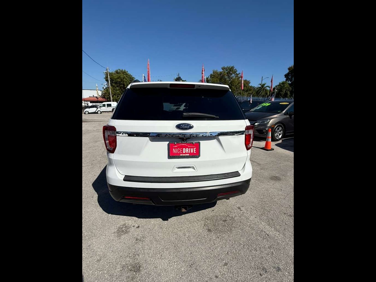 2018 FORD Explorer in Miami, FL