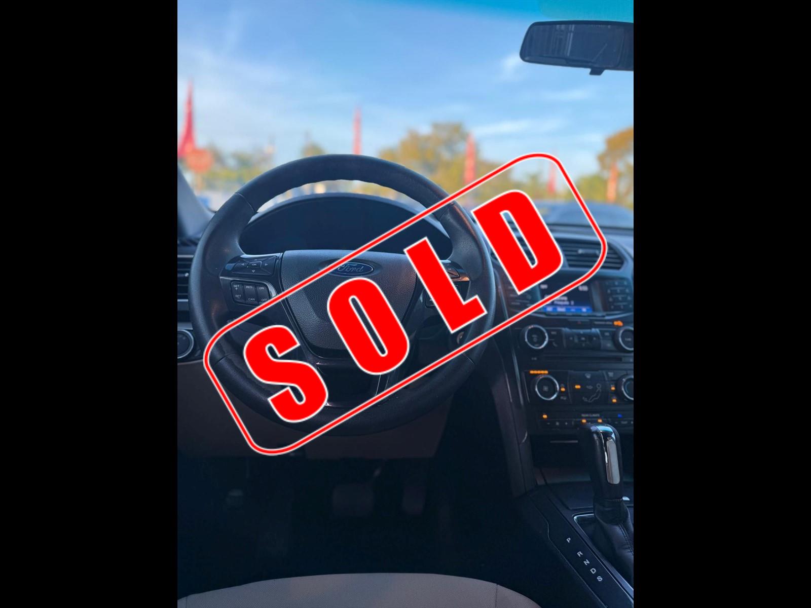 2016 FORD Explorer in Miami, FL