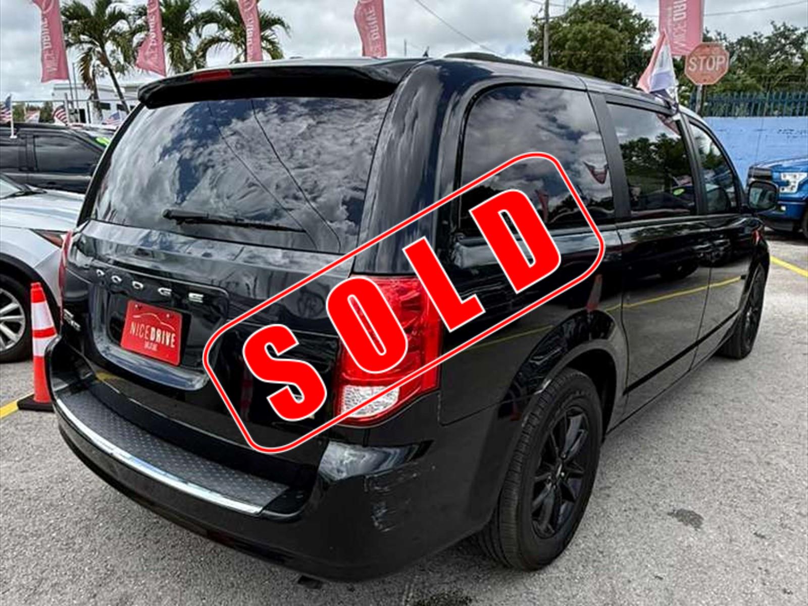2019 DODGE Grand Caravan in Miami, FL