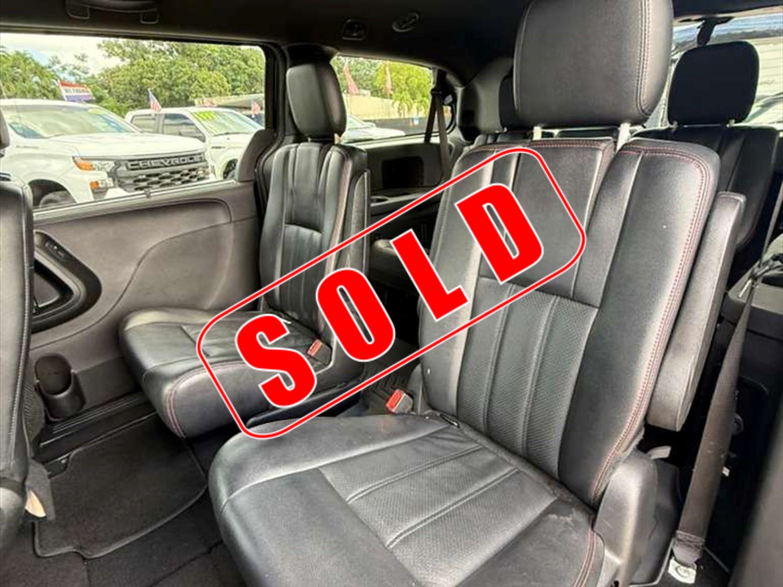 2019 DODGE Grand Caravan in Miami, FL