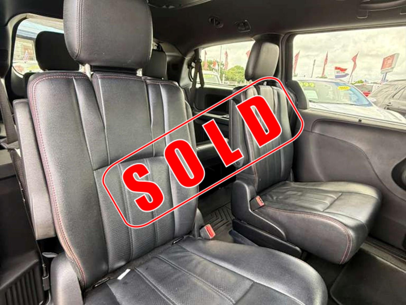 2019 DODGE Grand Caravan in Miami, FL