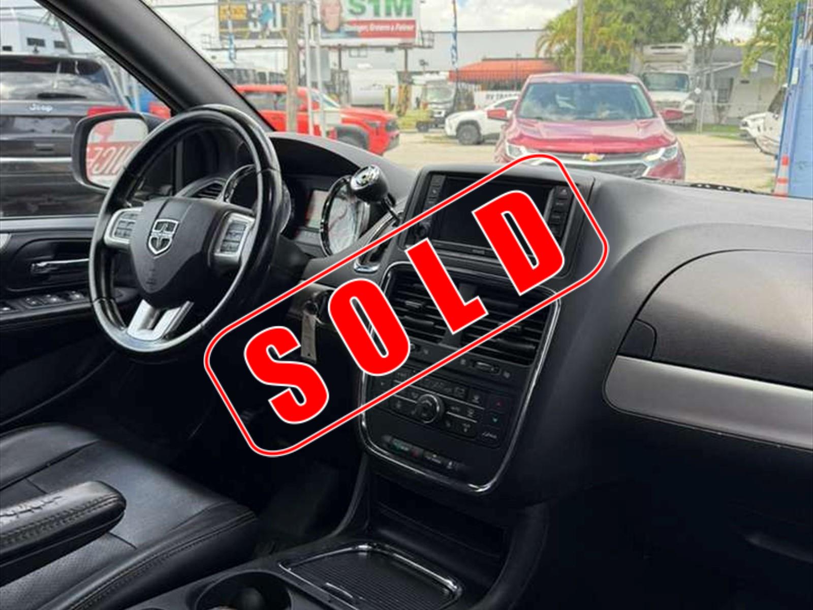 2019 DODGE Grand Caravan in Miami, FL