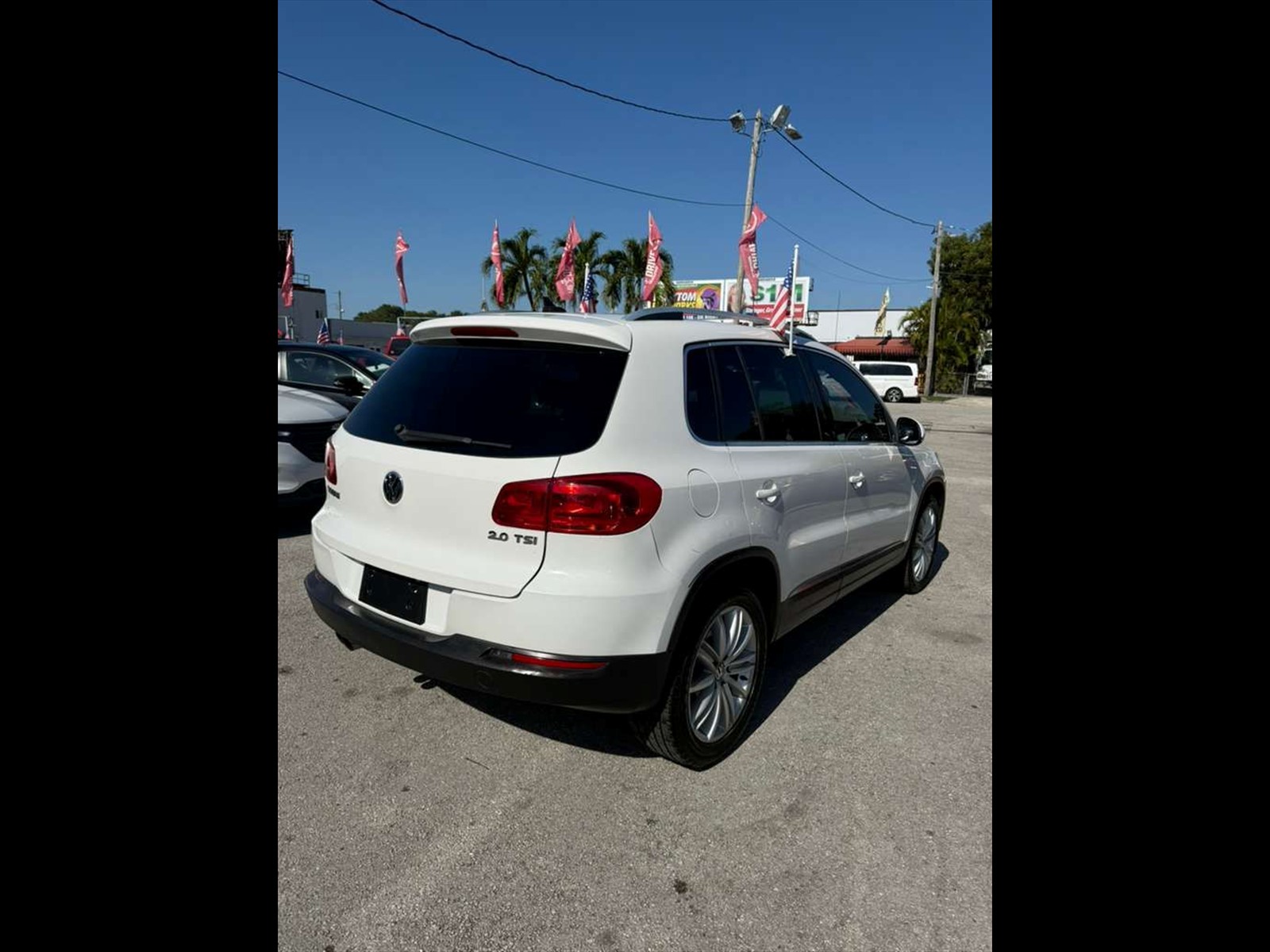 2014 VOLKSWAGEN Tiguan in Miami, FL