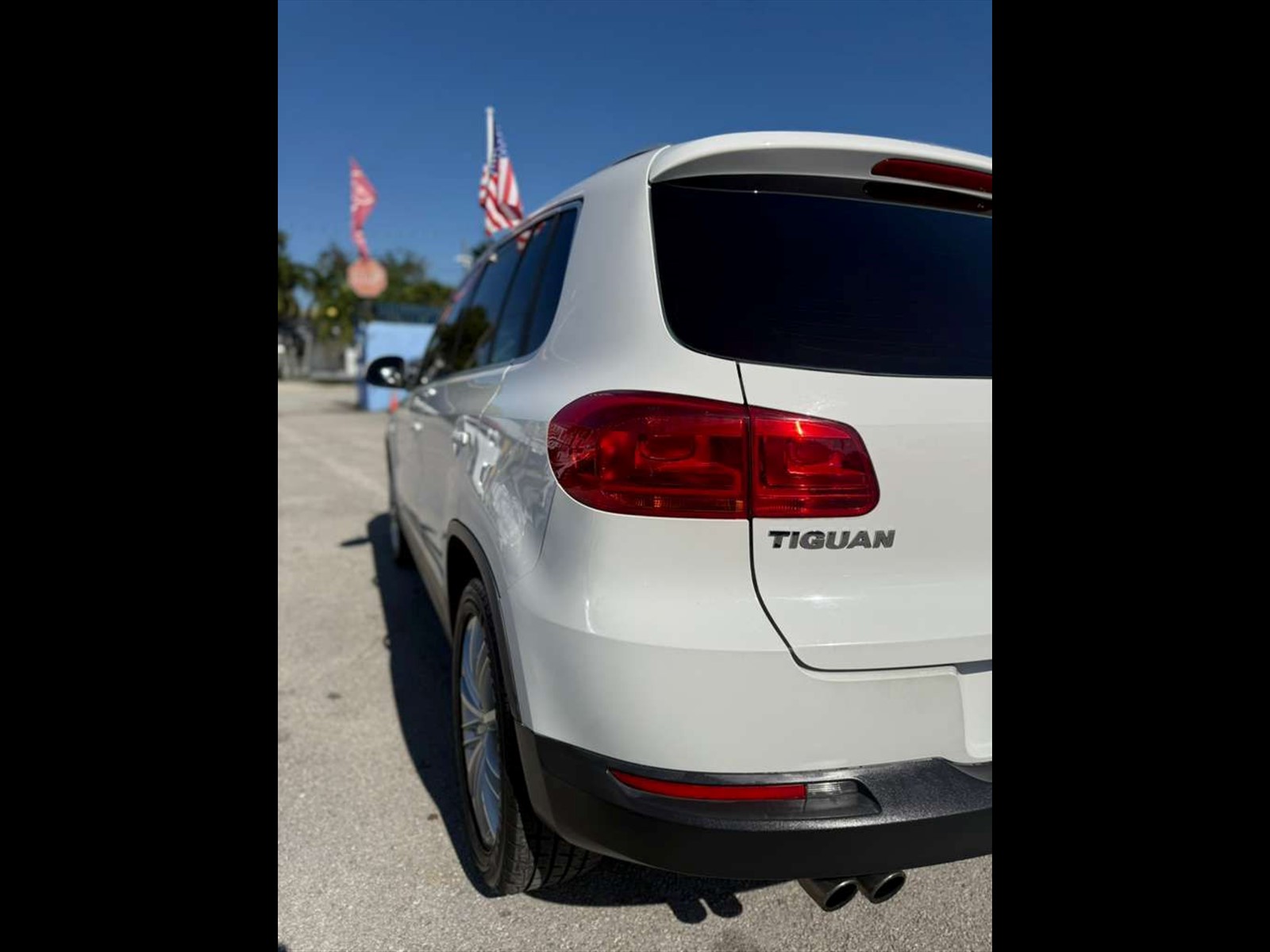 2014 VOLKSWAGEN Tiguan in Miami, FL