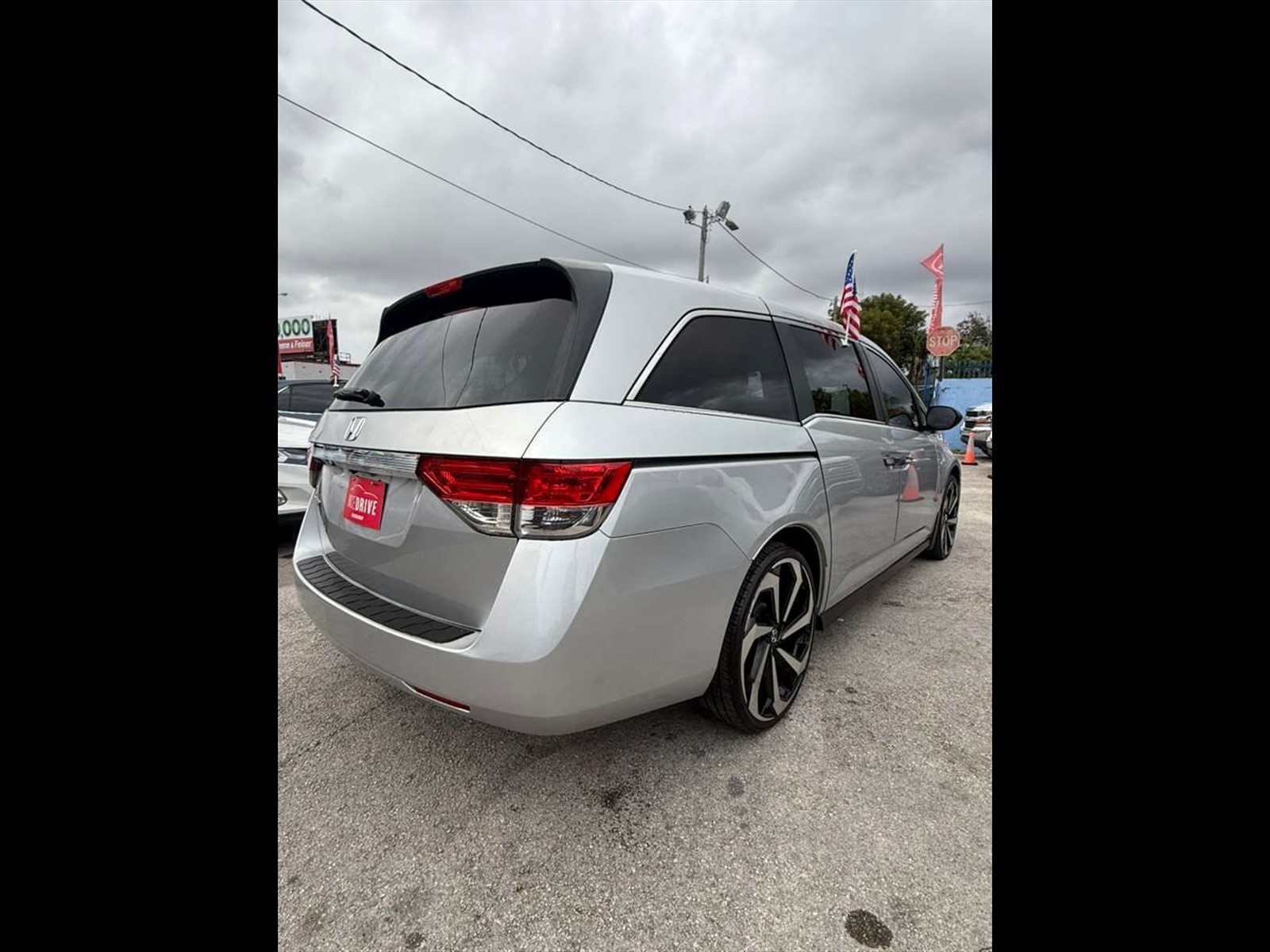 2015 HONDA Odyssey in Miami, FL