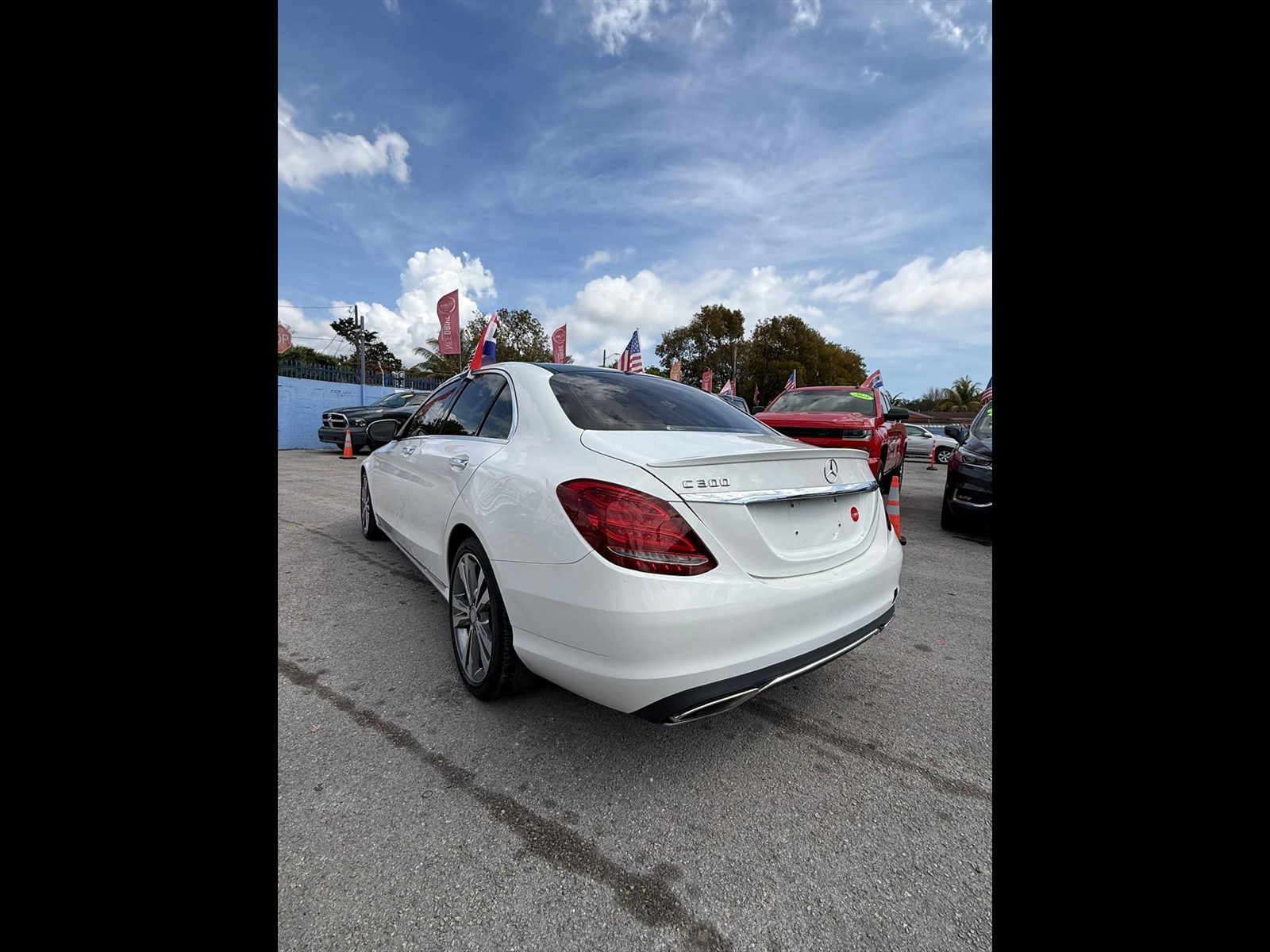 2015 MERCEDES-BENZ C-Class in Miami, FL