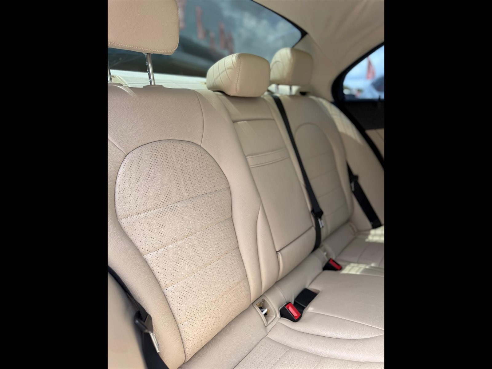 2015 MERCEDES-BENZ C-Class in Miami, FL