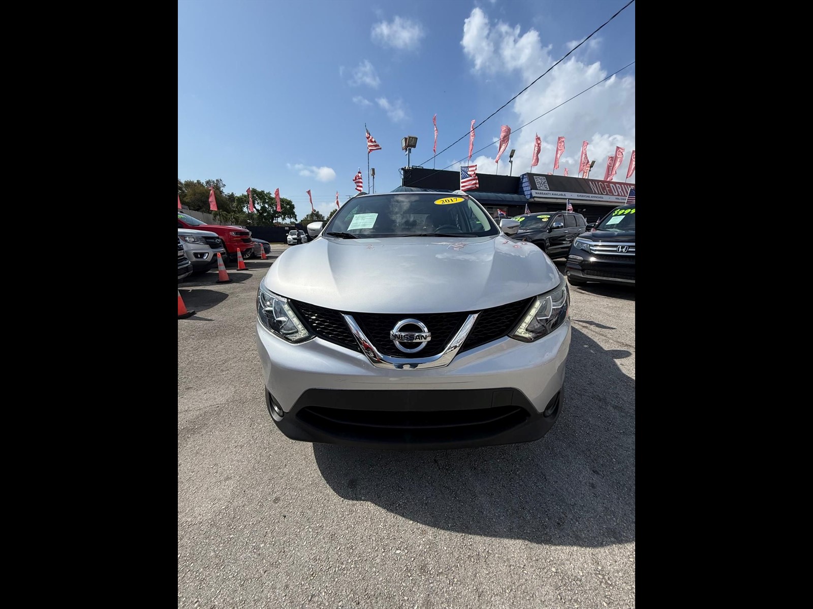 2017 NISSAN Rogue Sport in Miami, FL