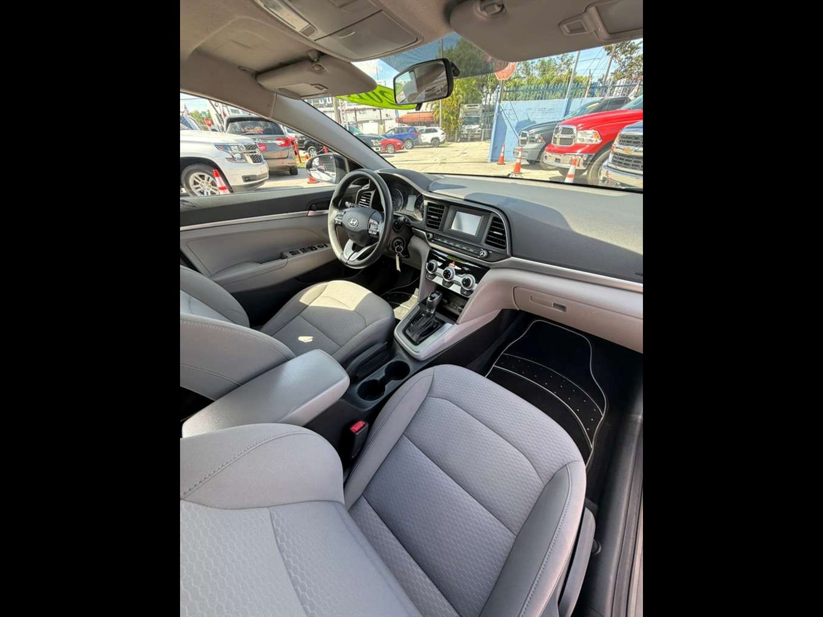 2019 HYUNDAI Elantra in Miami, FL