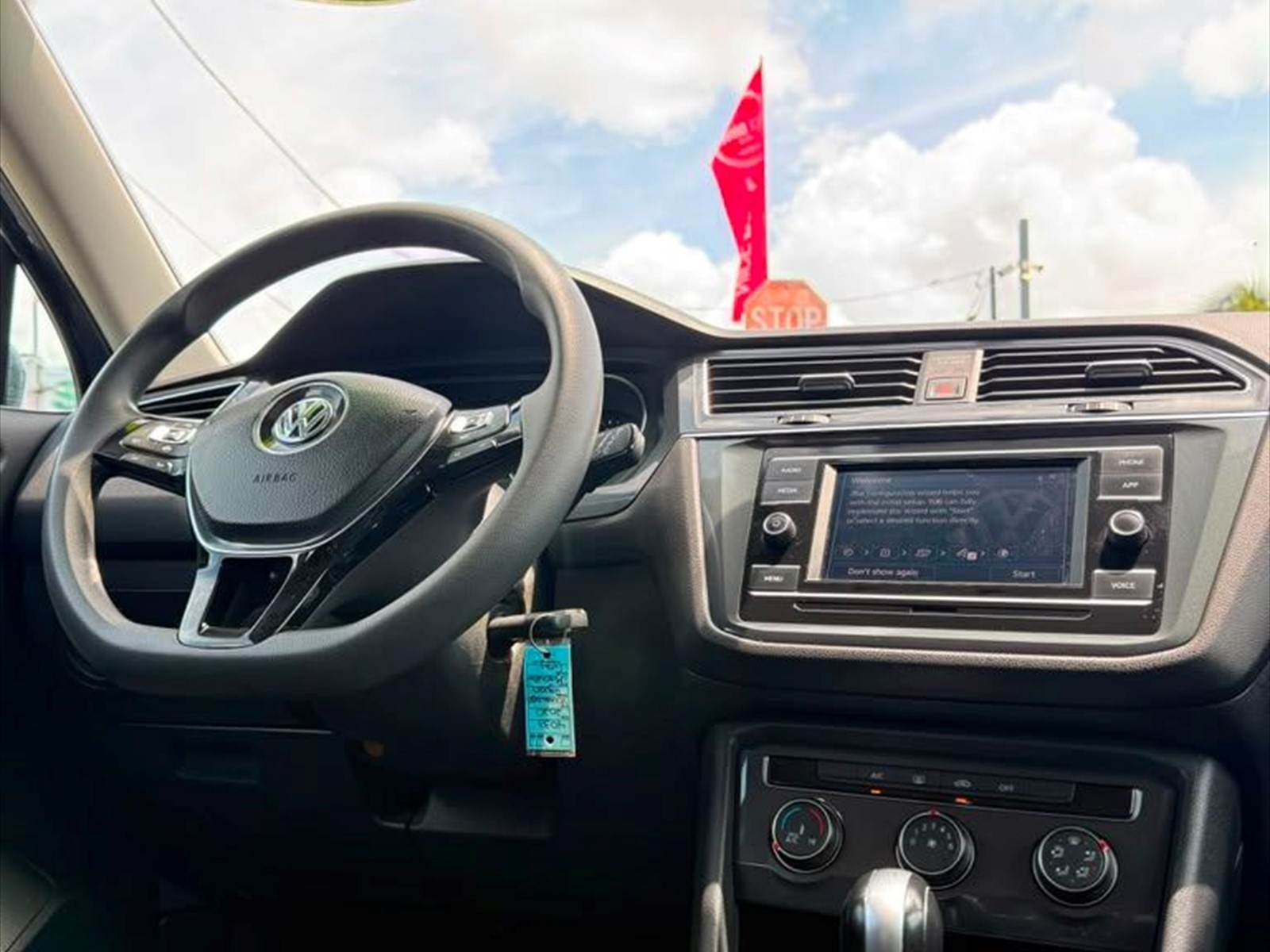2020 VOLKSWAGEN Tiguan in Miami, FL