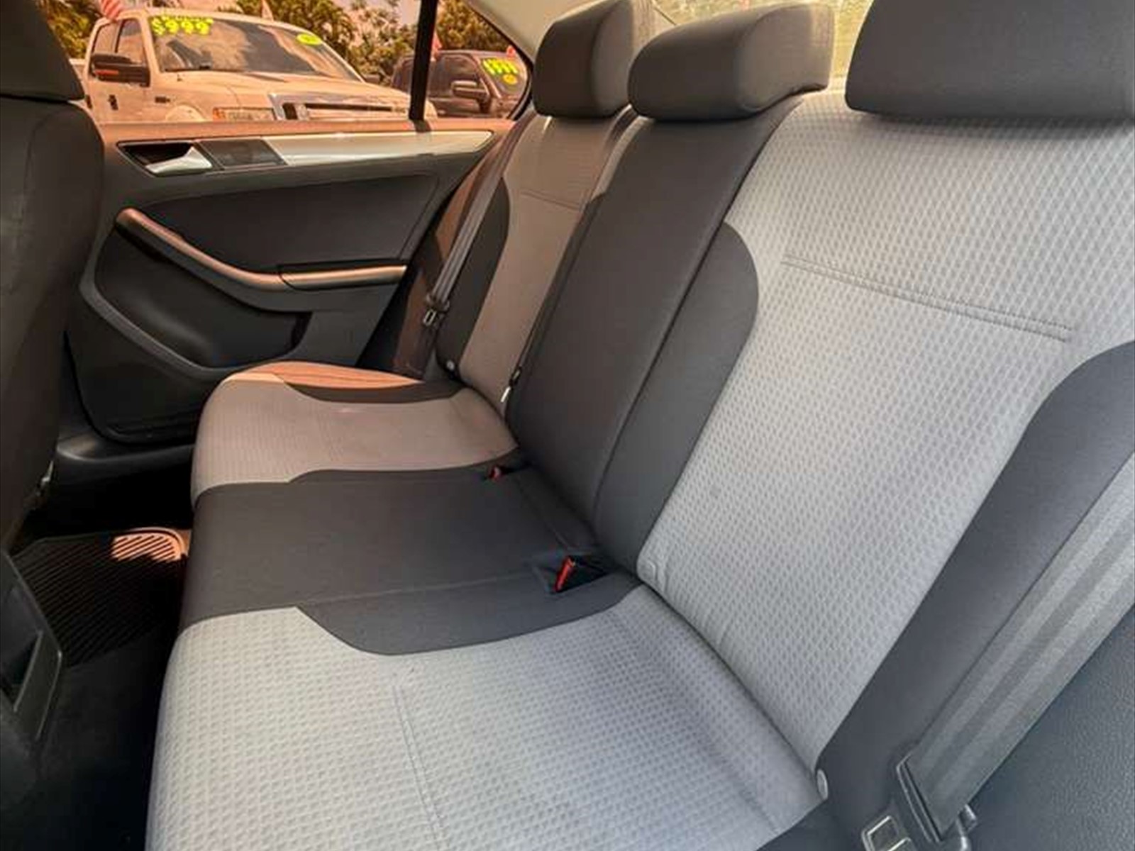 2017 VOLKSWAGEN Jetta in Miami, FL