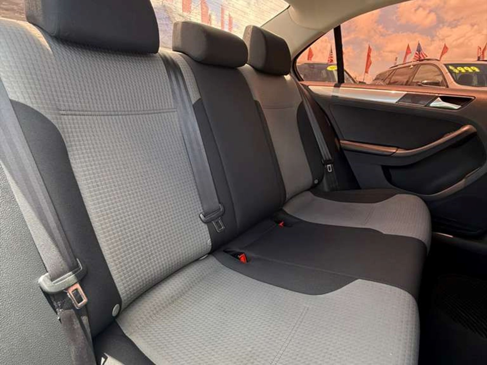 2017 VOLKSWAGEN Jetta in Miami, FL