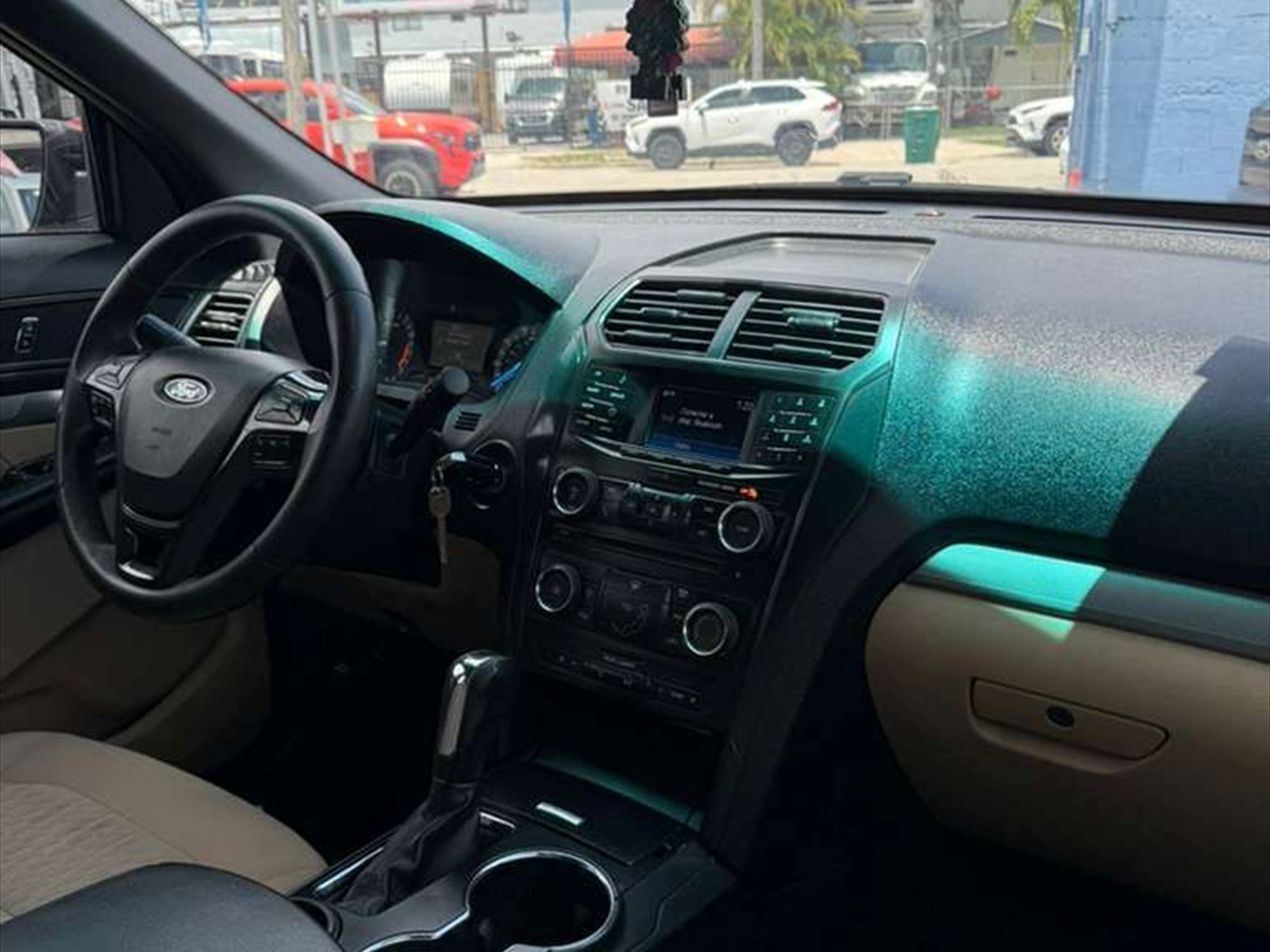 2016 FORD Explorer in Miami, FL