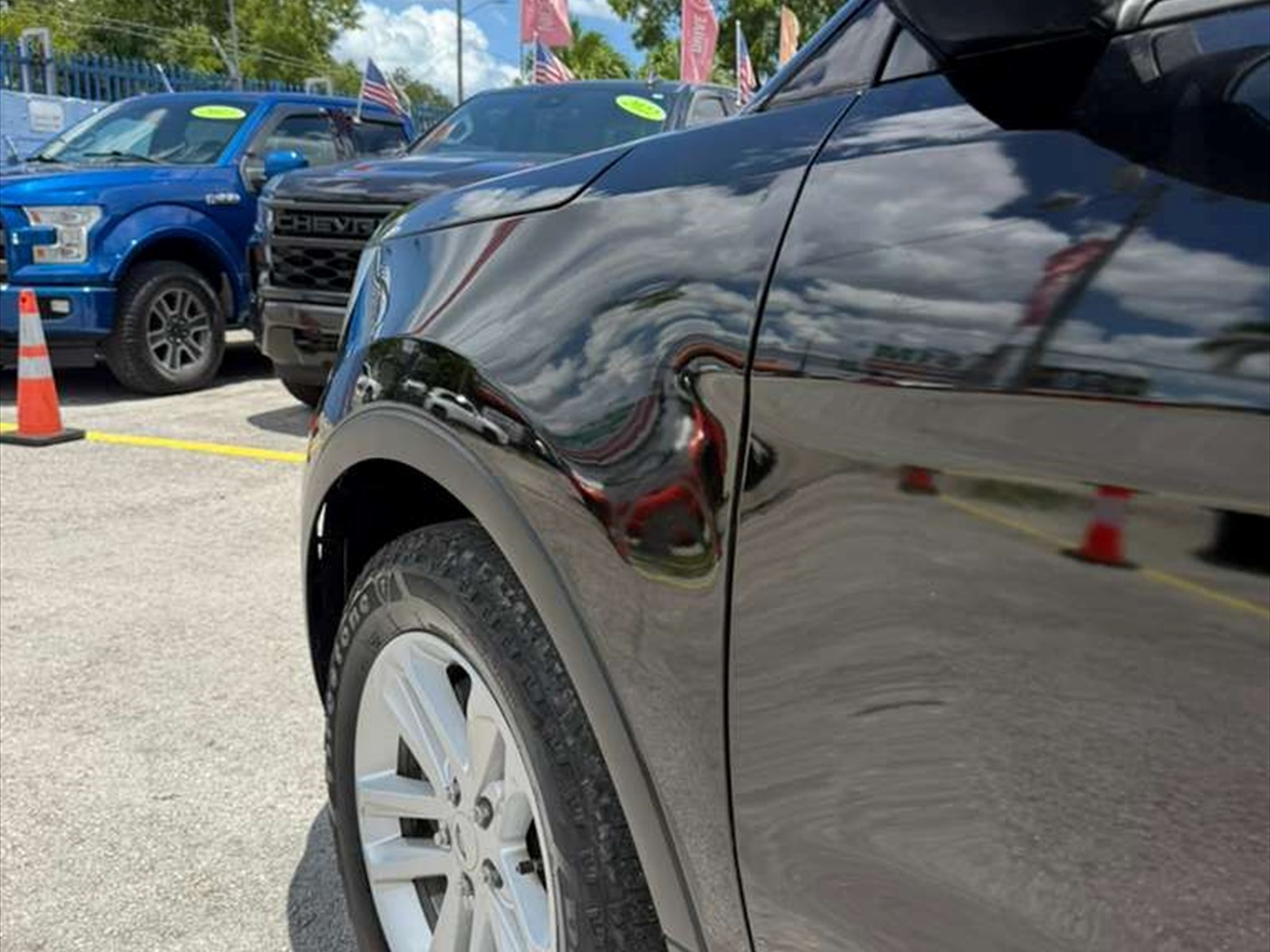2016 FORD Explorer in Miami, FL