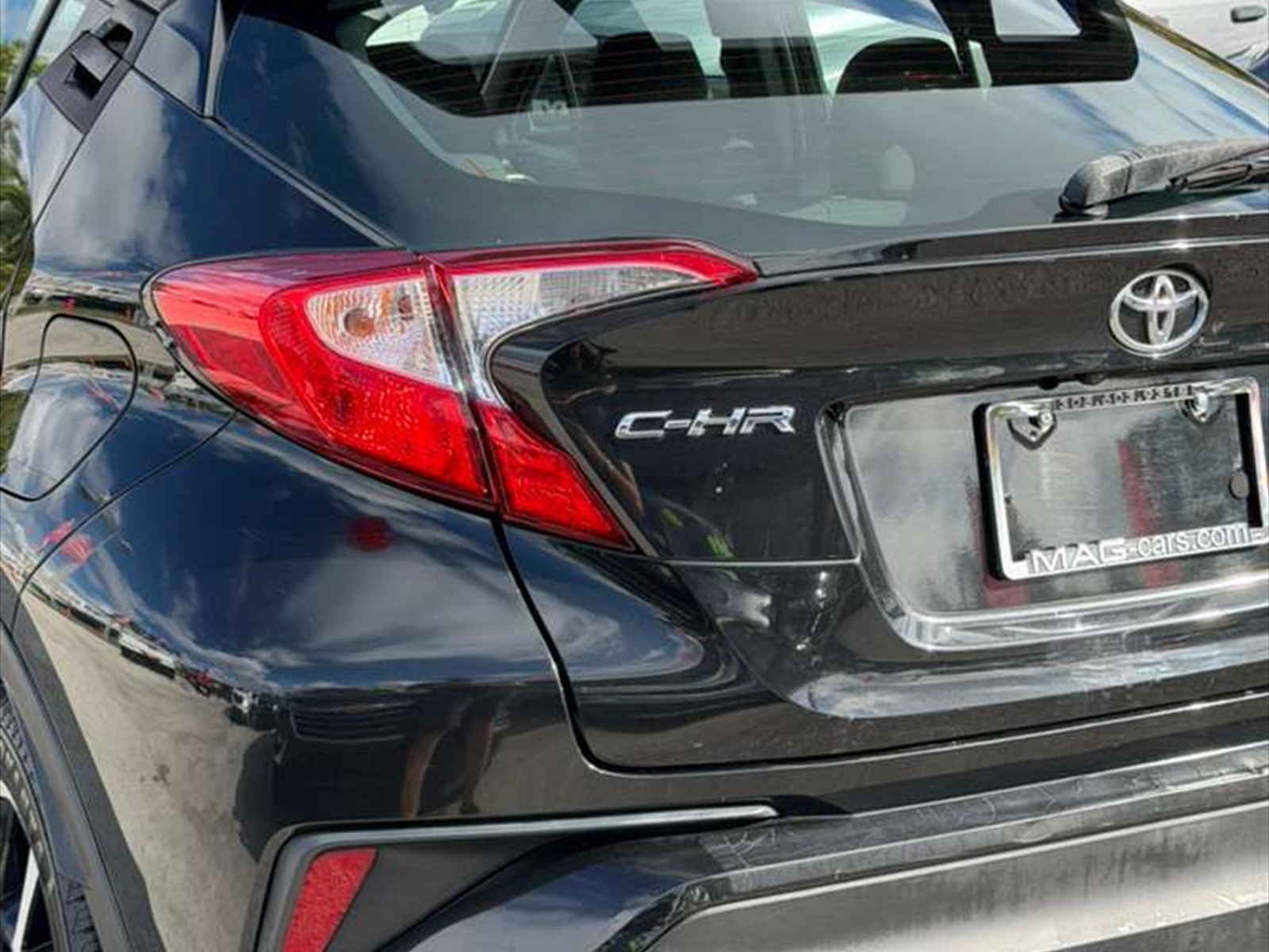 2019 TOYOTA C-HR in Miami, FL