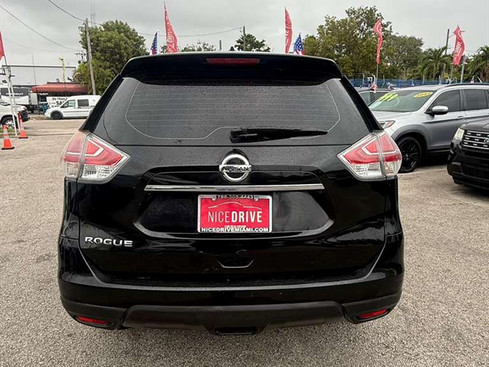 2016 NISSAN Rogue in Miami, FL