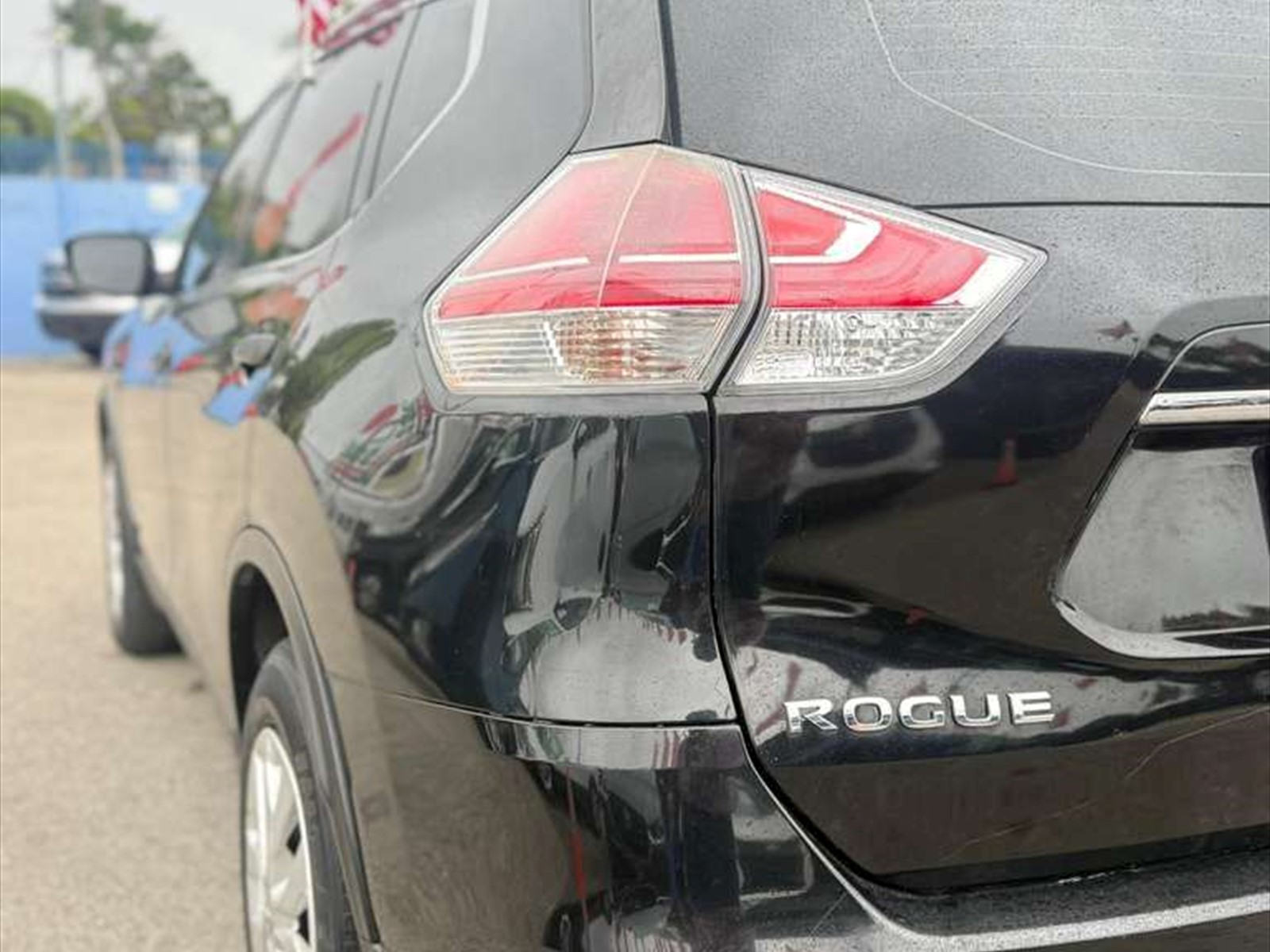 2016 NISSAN Rogue in Miami, FL