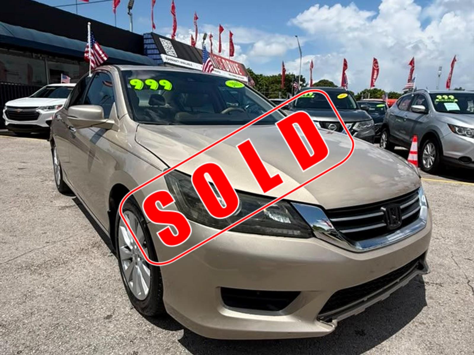 2015 HONDA Accord in Miami, FL