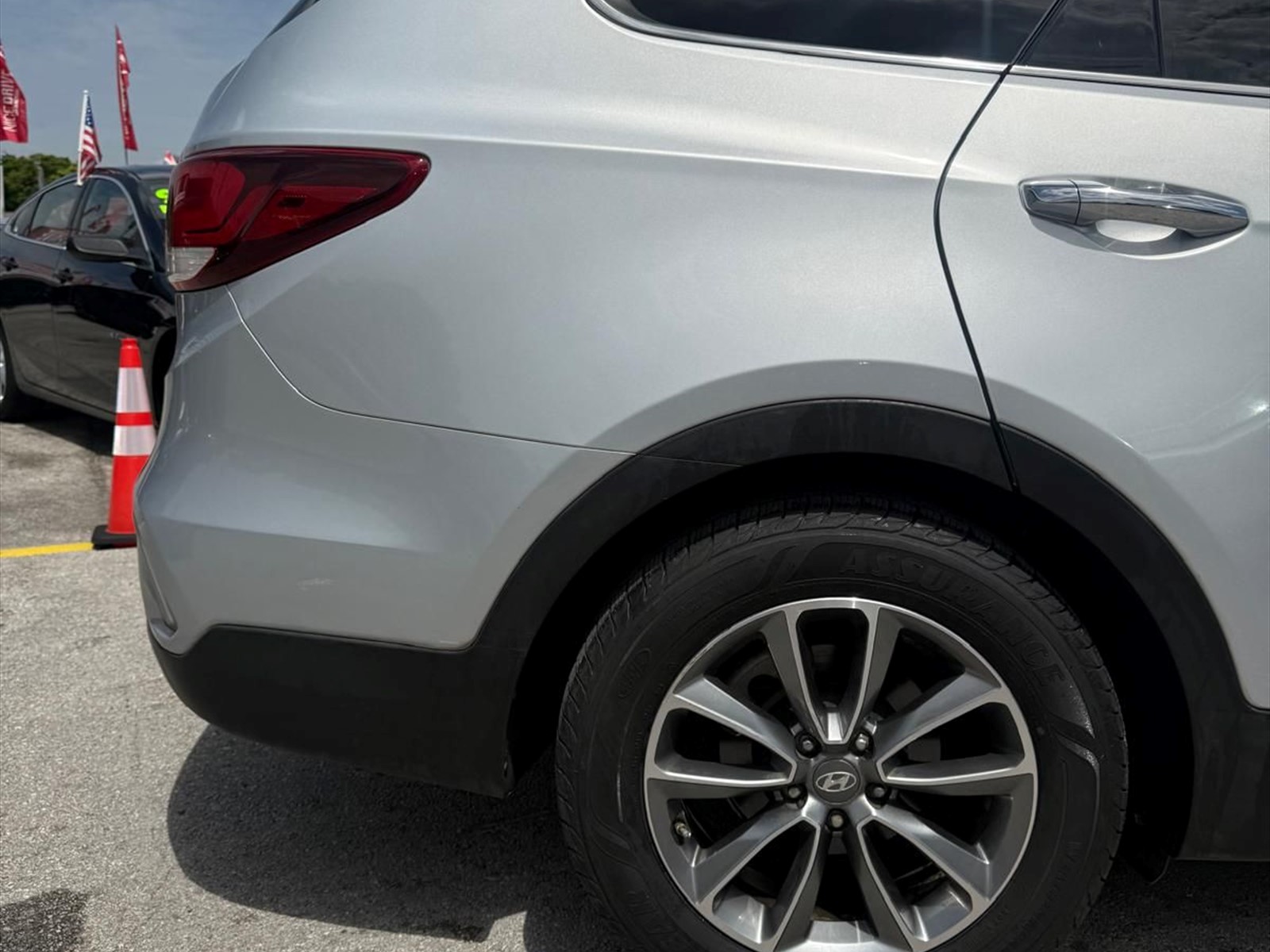 2017 HYUNDAI Santa Fe in Miami, FL