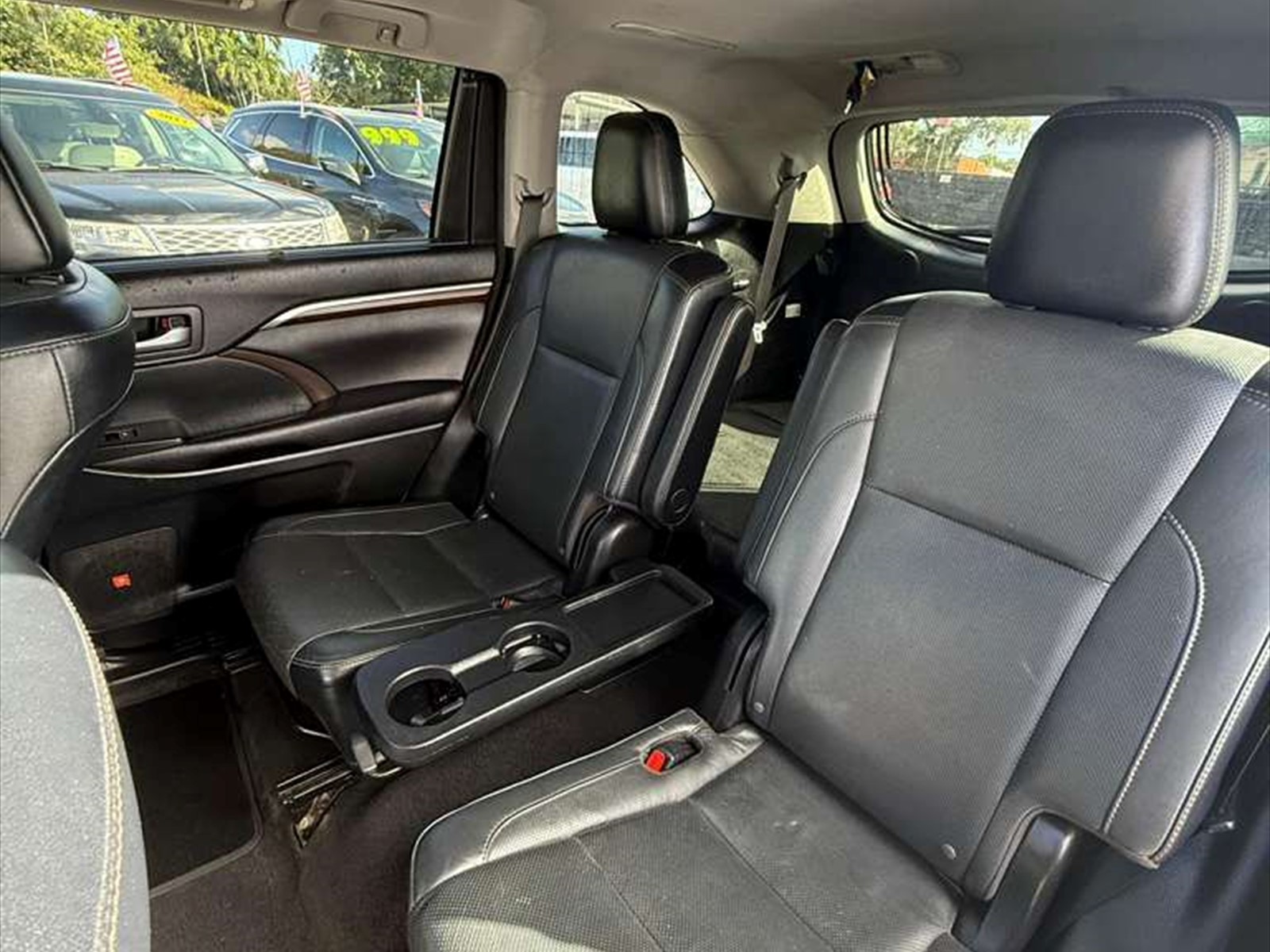 2016 TOYOTA Highlander in Miami, FL