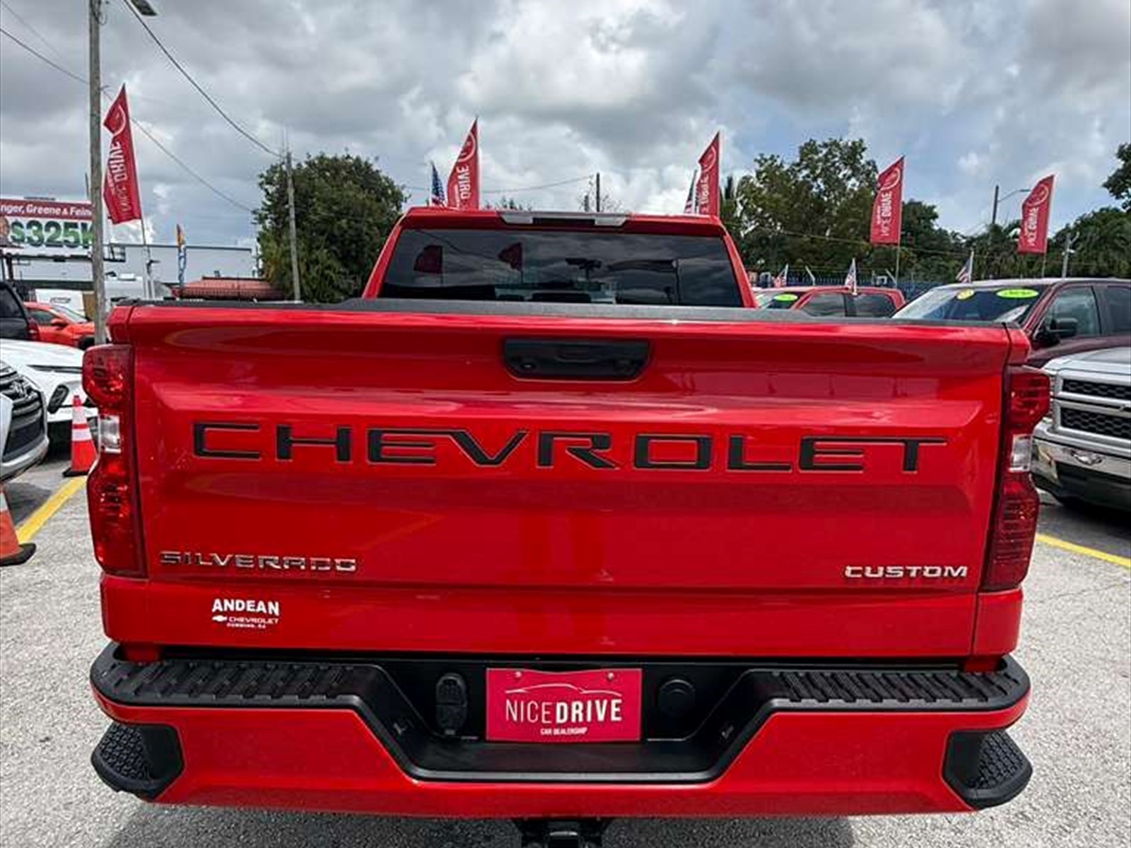 2022 CHEVROLET Silverado in Miami, FL