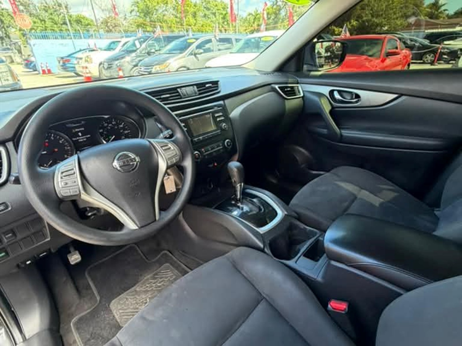 2016 NISSAN Rogue in Miami, FL