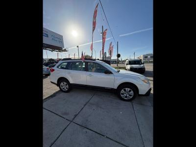 2013 Subaru Outback in miami, FL