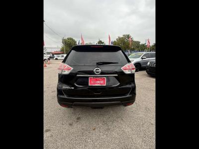 2016 NISSAN Rogue in Miami, FL