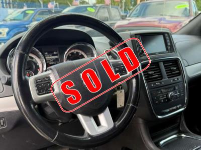 2019 DODGE Grand Caravan in Miami, FL