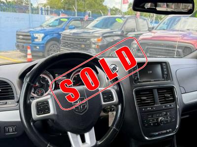 2019 DODGE Grand Caravan in Miami, FL