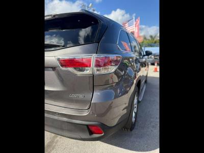 2016 TOYOTA Highlander in Miami, FL