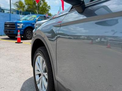 2020 VOLKSWAGEN Tiguan in Miami, FL