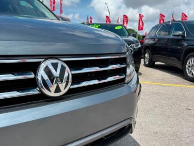 2020 VOLKSWAGEN Tiguan in Miami, FL