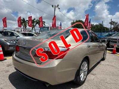 2015 HONDA Accord in Miami, FL