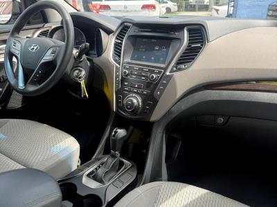 2017 HYUNDAI Santa Fe in Miami, FL