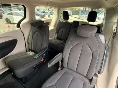 2021 CHRYSLER Pacifica in Miami, FL